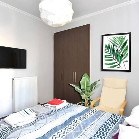 Modern Apartment In The Heart Of The City Larissa Exteriör bild
