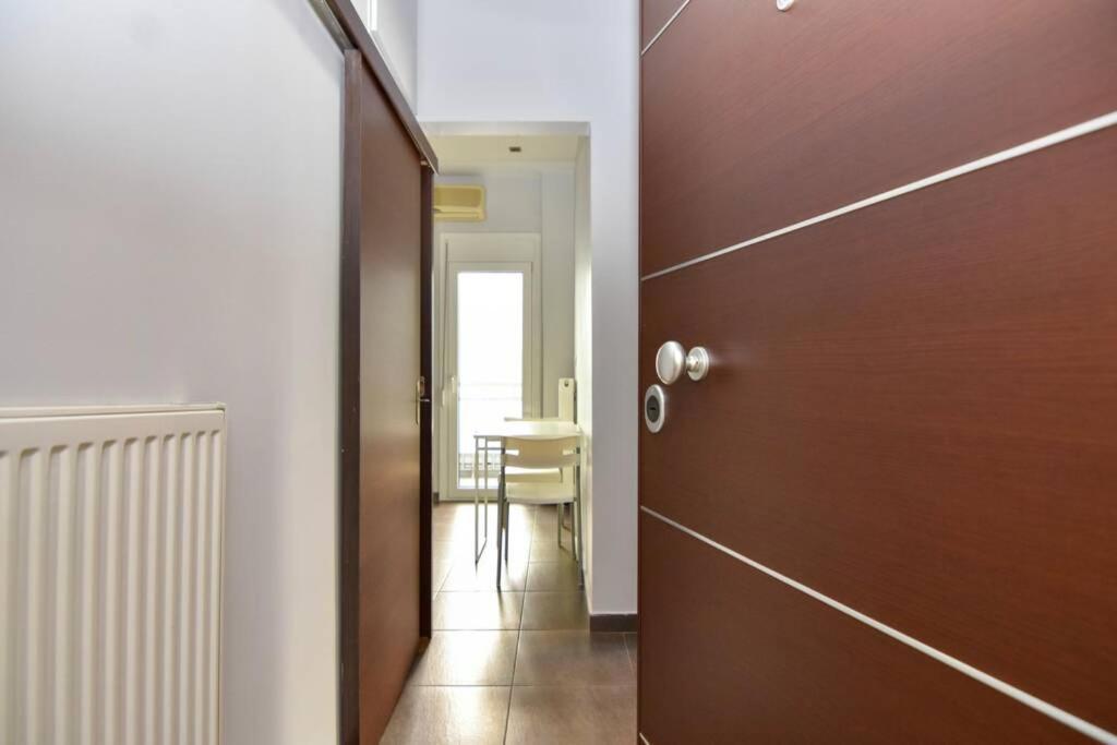 Modern Apartment In The Heart Of The City Larissa Exteriör bild